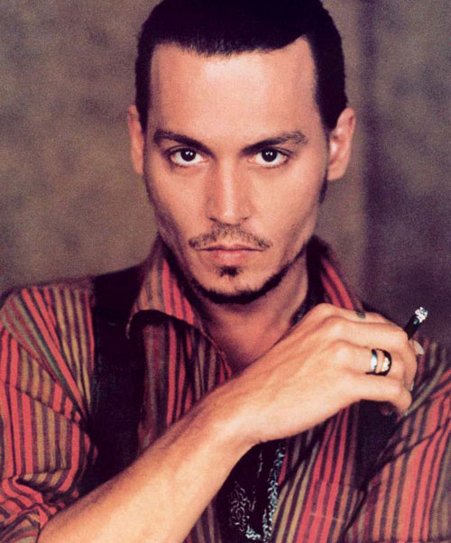 Жонни Деппийн итгэмээргүй амьдралын түүх